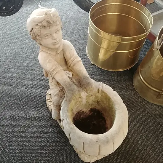 STONE GARDEN SCULPTURE-BOY W POT