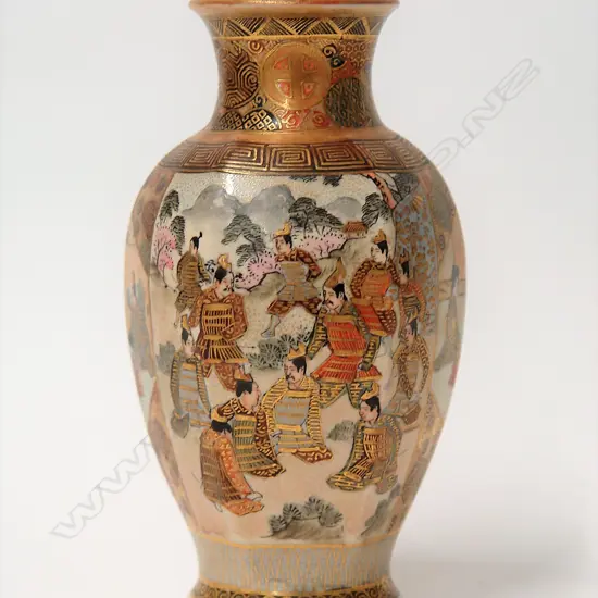 A Japanese Meiji period fine satsuma vase