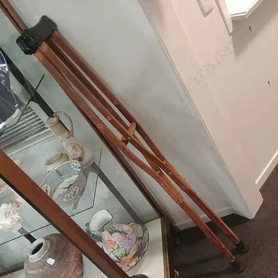 PR WWII CRUTCHES