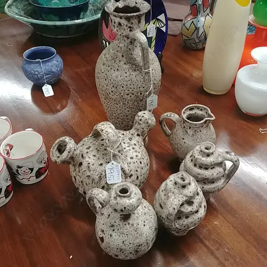 SIX PIECES OF BROWN SPECKLED POTTERY