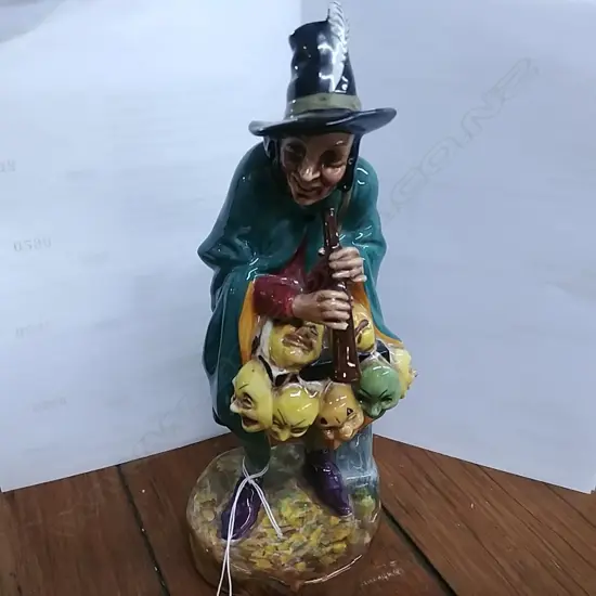 RD FIG THE MASK SELLER