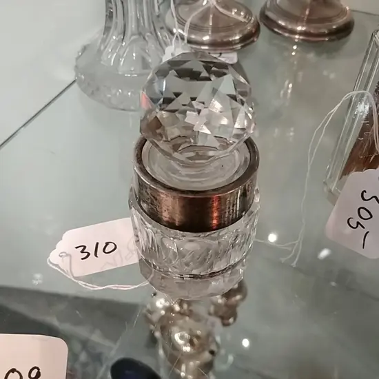 [12800] SILVER COLLAR SMELLING SALTS