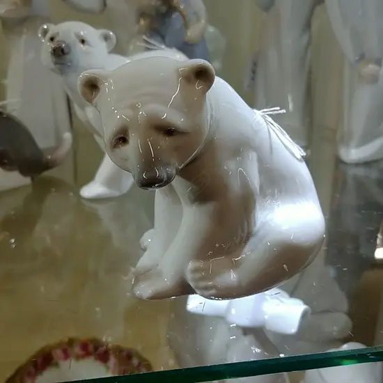 LLADRO POLAR BEAR