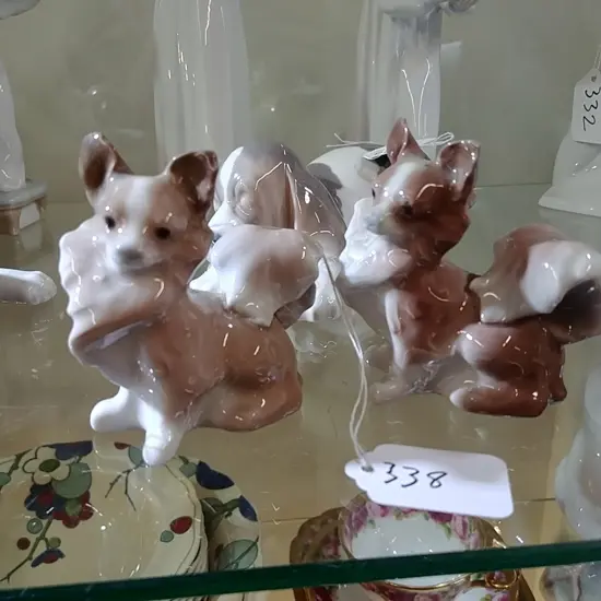2 LLADRO PEKINESE DOGS