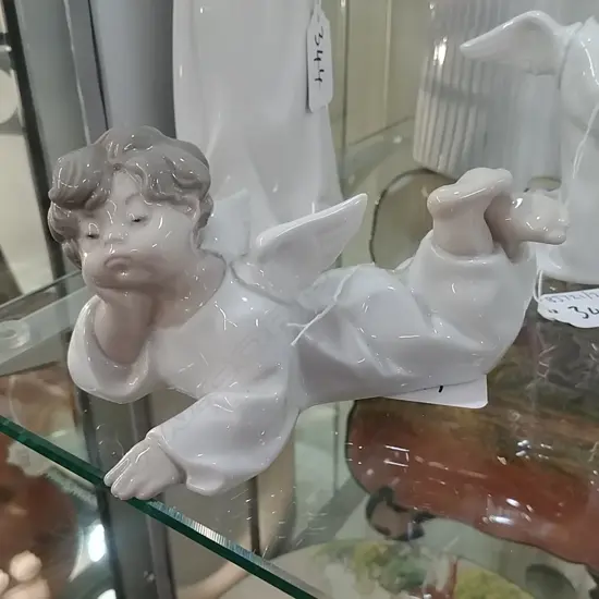 LLADRO ANGEL CONTEMPLATING