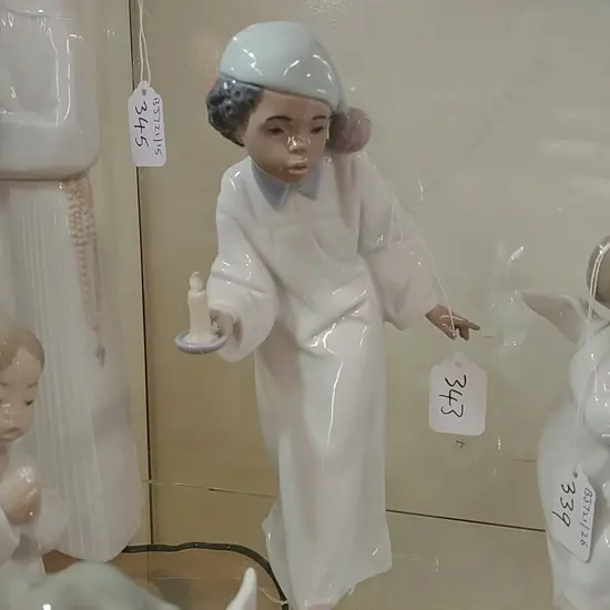 LLADRO BOY WITH CANDLE