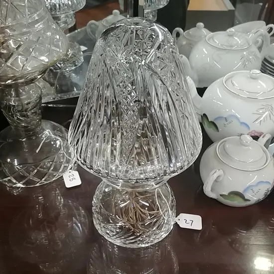 CRYSTAL TABLE LAMP