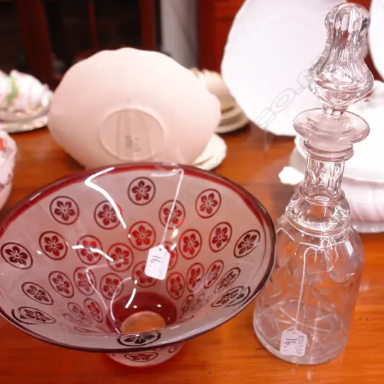 RUBY OVERLAY CRYSTAL BOWL+ DECANTERSTOOPER  (CHIP)