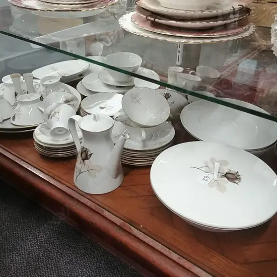 LARGE ROSENTHAL SERVICE