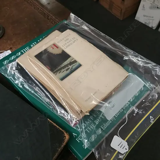 6 JAPANESE W/BLOCK  PRINT BOOKS & RUG BOOK