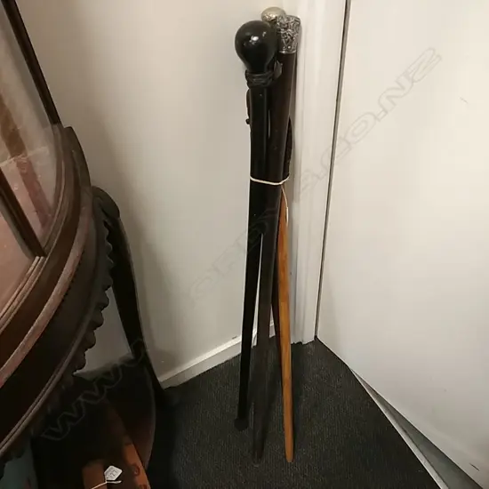 4 VINTAGE WALKING STICKS
