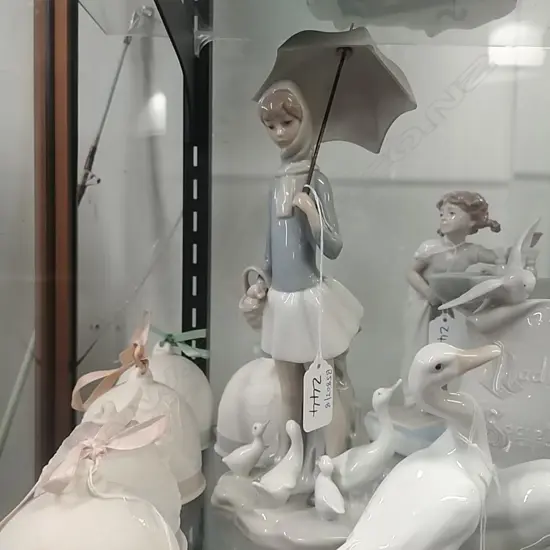 LLADRO GIRL WITH GEESE
