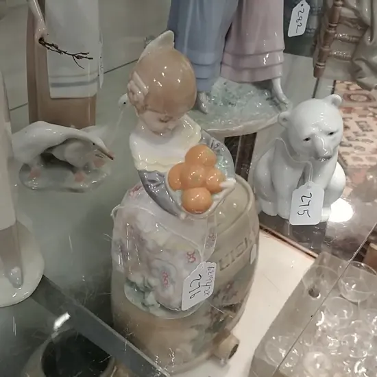 LLADRO FIG. GIRL & BASKET FRUIT