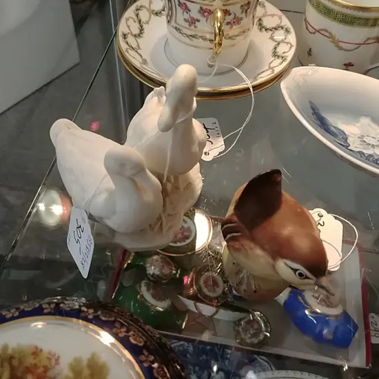 KAISER BIRD ORN & AYNSLEY BIRD ORN