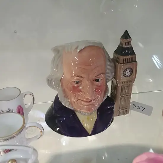 RD CHARACTER JUG JOHN DOULTON