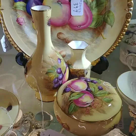 2 AYNSLEY VASES& LIDDED BOWL