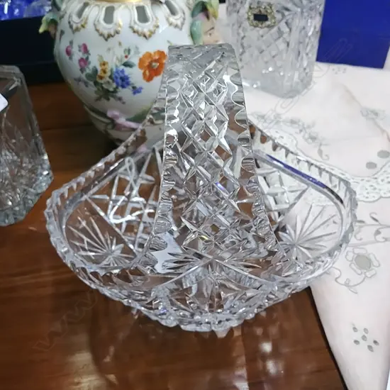 LARGE CRYSTAL BASKET