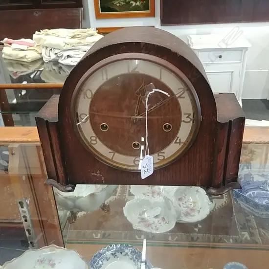 MANTEL CLOCK
