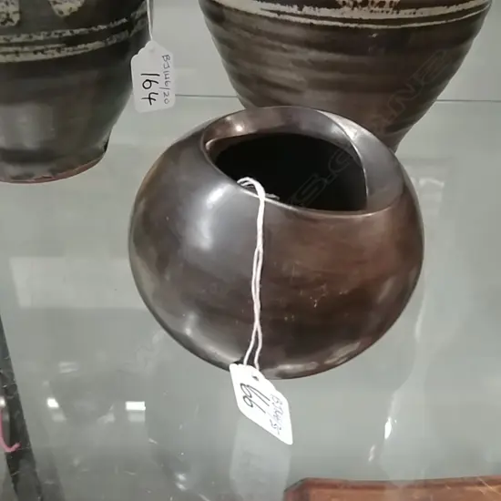 ROBYN STEWART ROUND BOWL