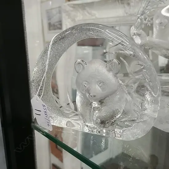 MATS JONASSON GLASS PANDA ORN