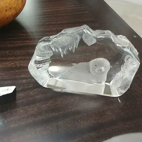 MATS JONASSON CRYSTAL SEAL 33150