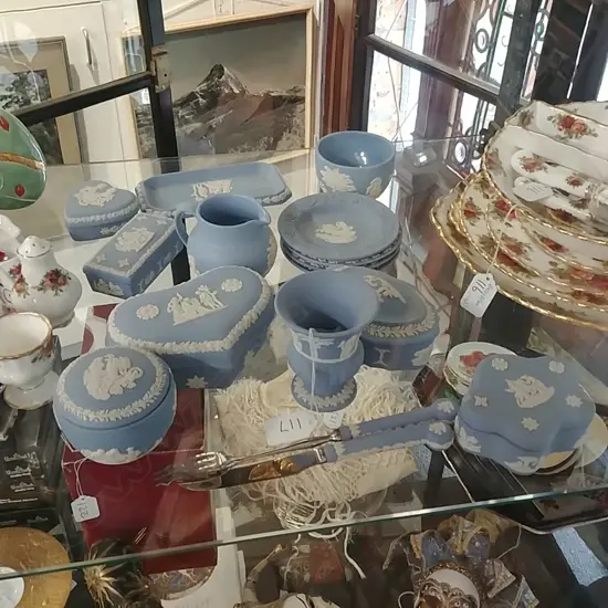 LARGE COLLECTION OF W/WOOD JASPER WARE