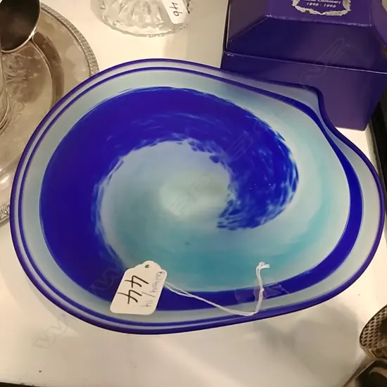 DE FLUTE 2003 NZ ART GLASS 'WAVE-BOWL'