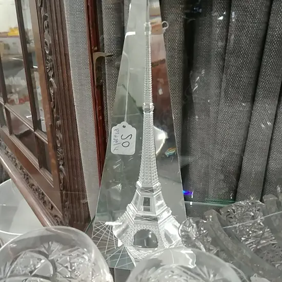 TALL GLASS PRISM - EIFFEL TOWER