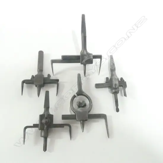 5 various circle cutters, cutter parts