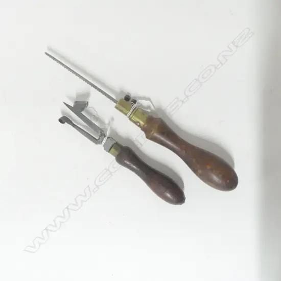 Marples Wood Scriber/Marker and a keyhole saw with wooden handle