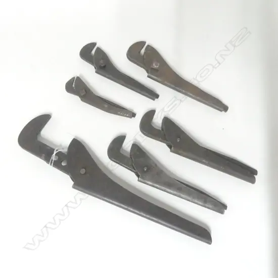 Unknown Stilson wrenches (6)