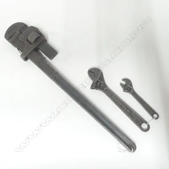 Carrington No. 18 Stilson “The Blackbird”, plus two other adjustable spanners