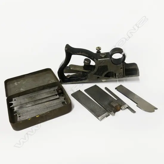 Stanley No. 278 rabbet/chisel plane with detachable nose; plus tin of plane blades