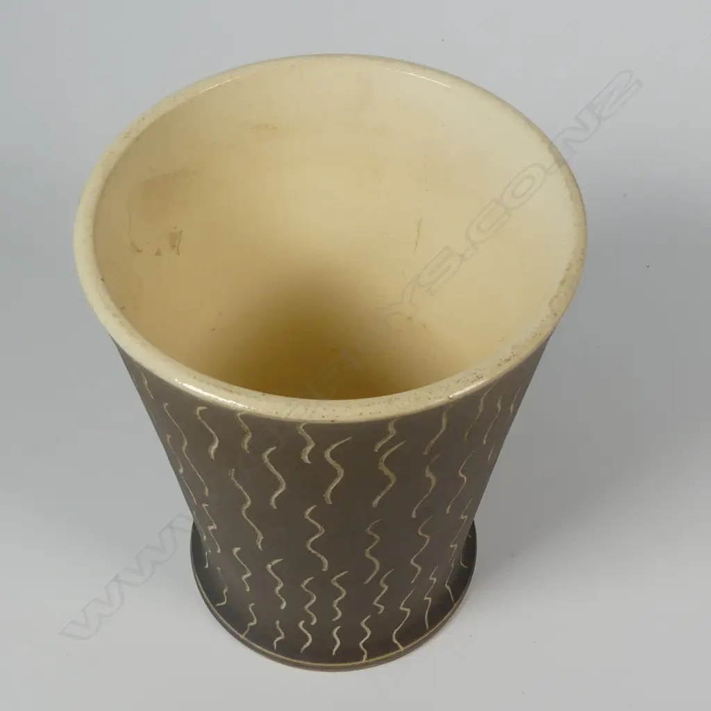 A Crown Lynn 'Bohemia Ware' vase by Mirek Smisek (1925-2013), Image 1++