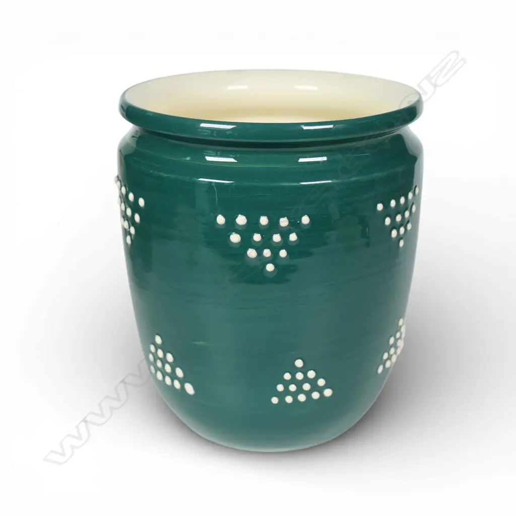 Crown Lynn hand potted vase by Daniel Steenstra, Image 1++