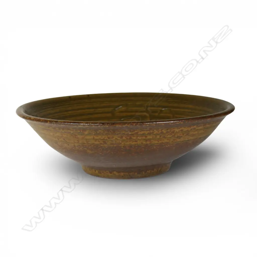 Mirek Smisek 1960's studio pottery bowl, Image 1++