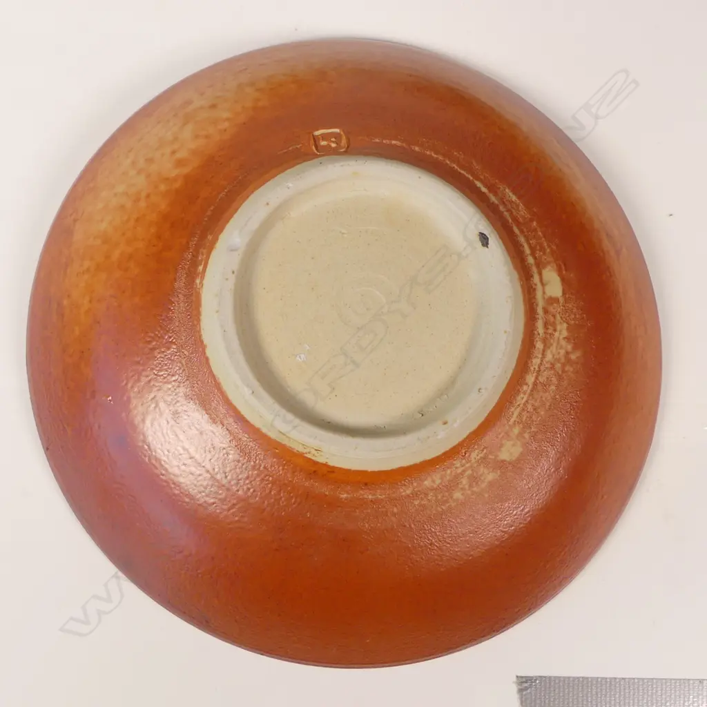 Len Castle fine small and shallow profile dish, Image 1++