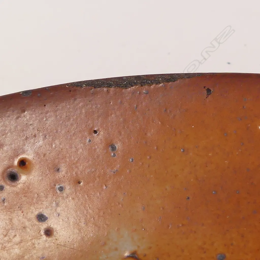 Len Castle finely thrown Shino glazed bowl, Image 1++