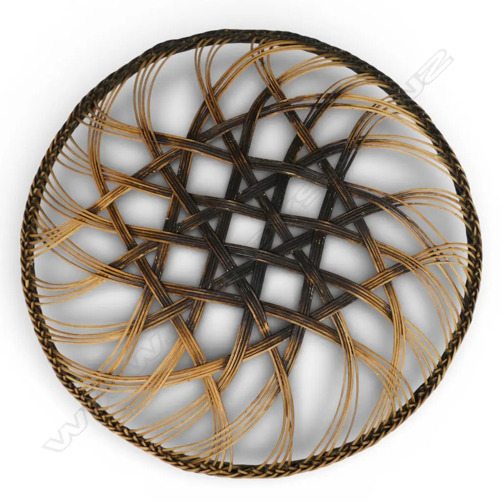 Ruth Castle dyed rattencore woven dish, noughts & crosses pattern, Dia.310mm Image 1++