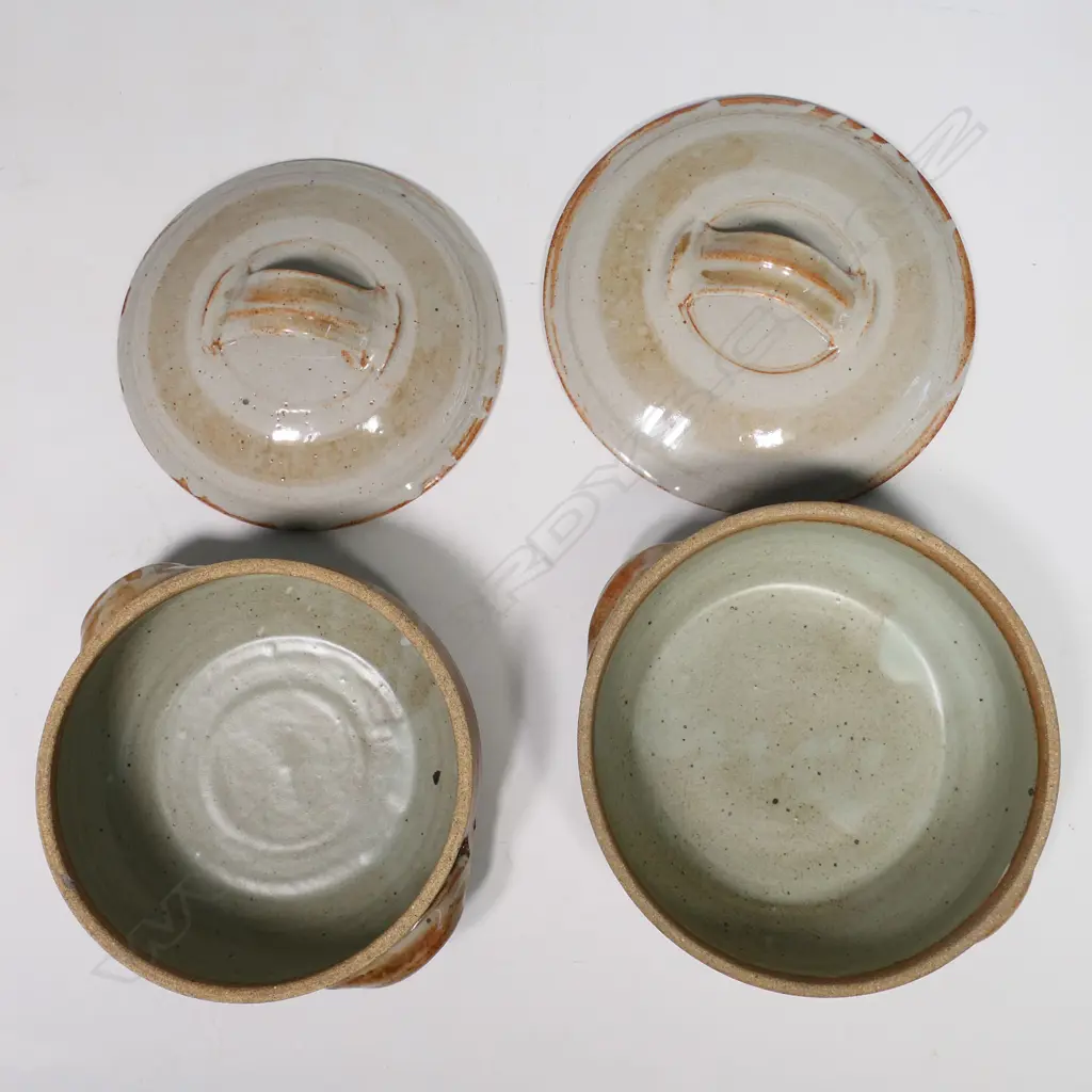 Peter Stichbury two Shino glazed lidded tureens, Image 1++