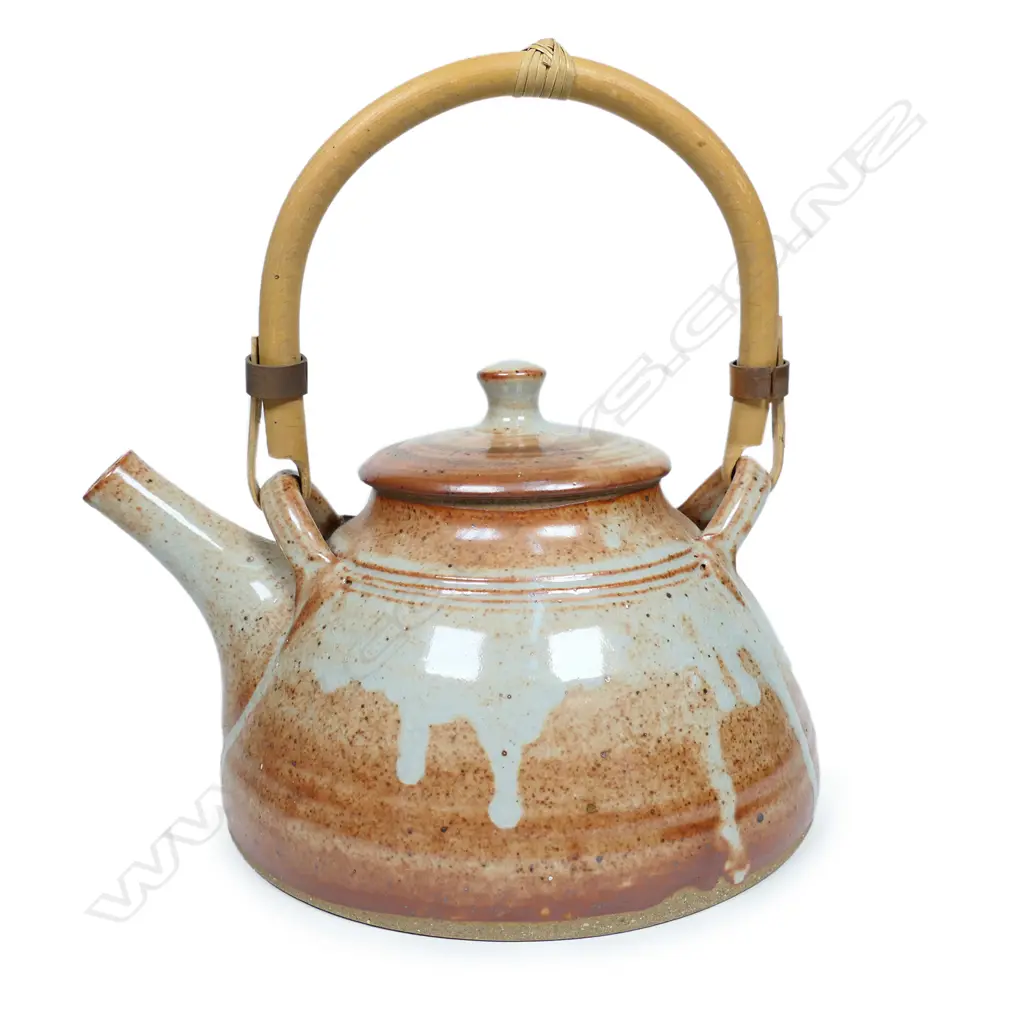 Peter Stichbury (1924-2015) shino glazed teapot, Image 1++