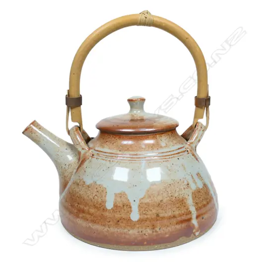 Peter Stichbury (1924-2015) shino glazed teapot,