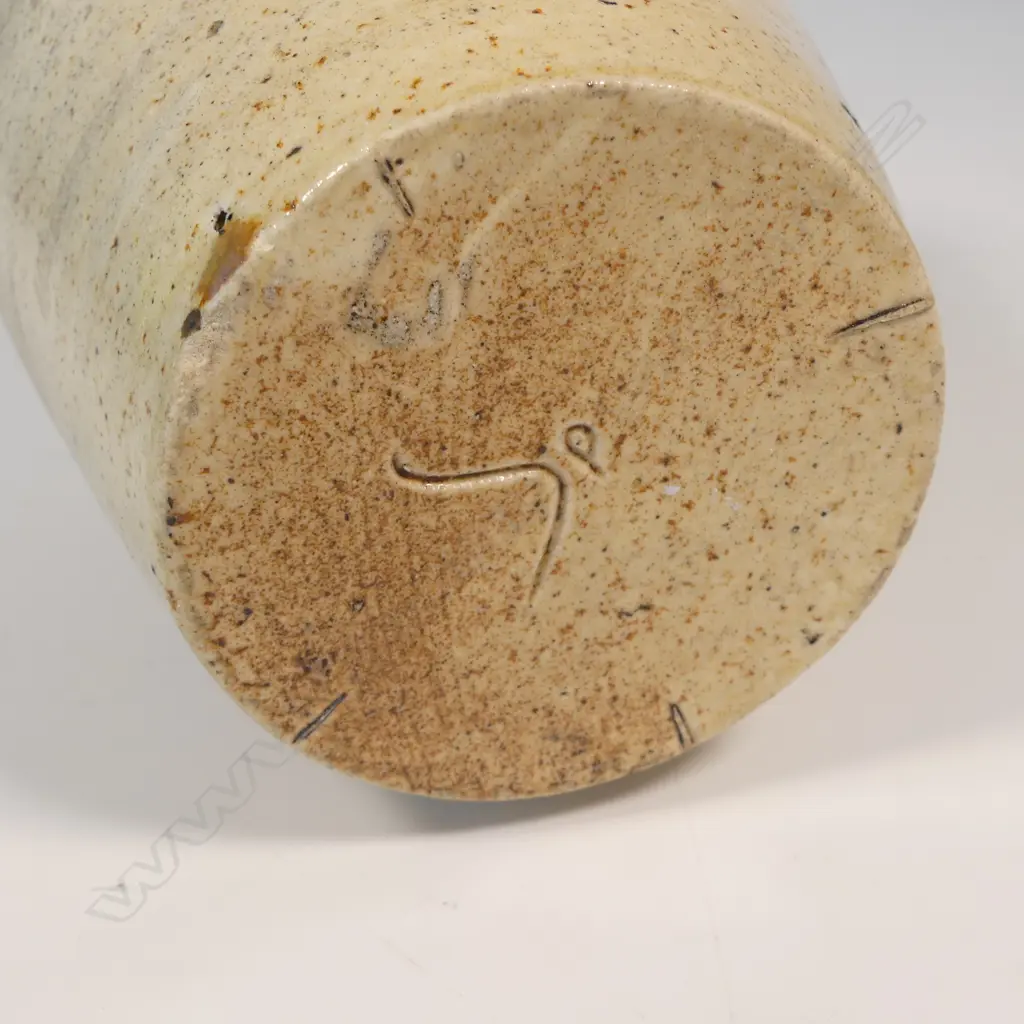 Peter Stichbury uncommon early salt glazed vase fired at Crum brickworks, Image 1++