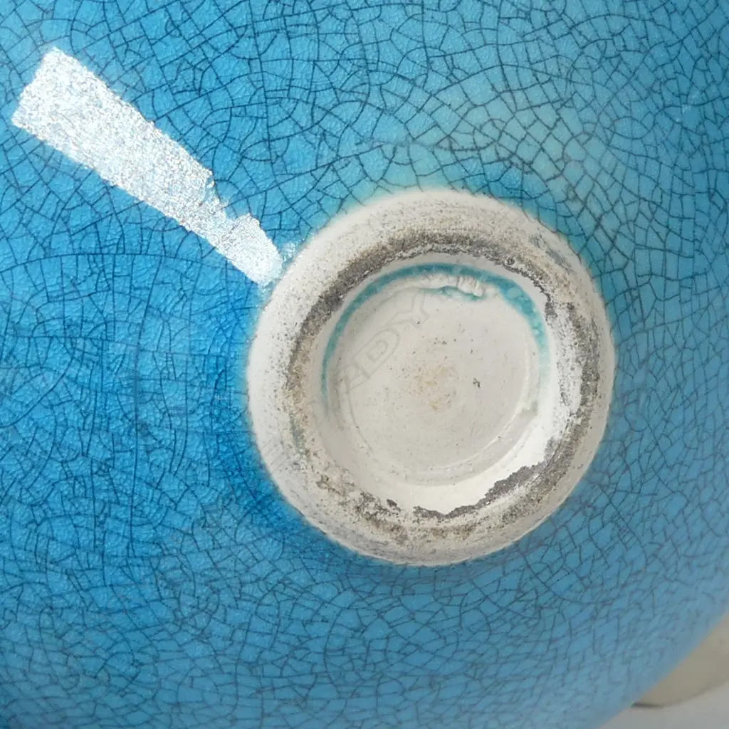 Peter Collis crackle galzed blue orb vase, H.190mm Image 1++