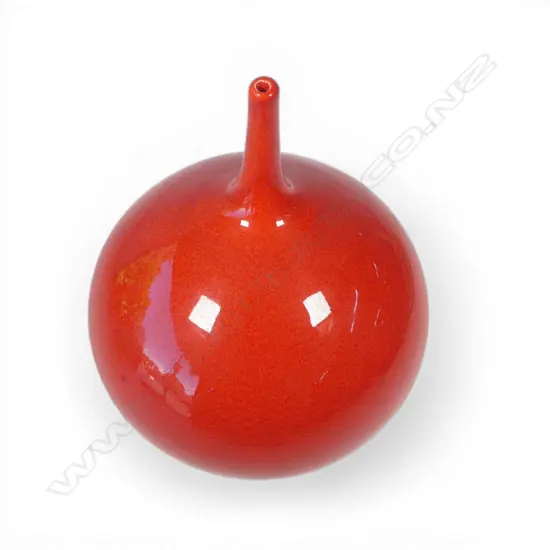 Peter Collis vibrant red ovoid vase with elongated neck, H.270mm. Potter's signature to base