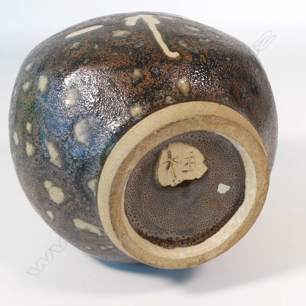 Paul Fisher wheel thrown stoneware paddled vase, Image 1++