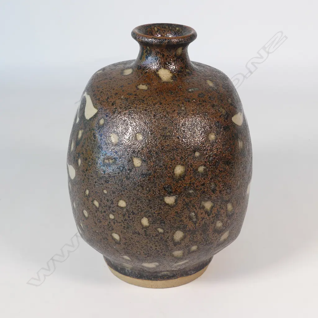 Paul Fisher wheel thrown stoneware paddled vase, Image 1++