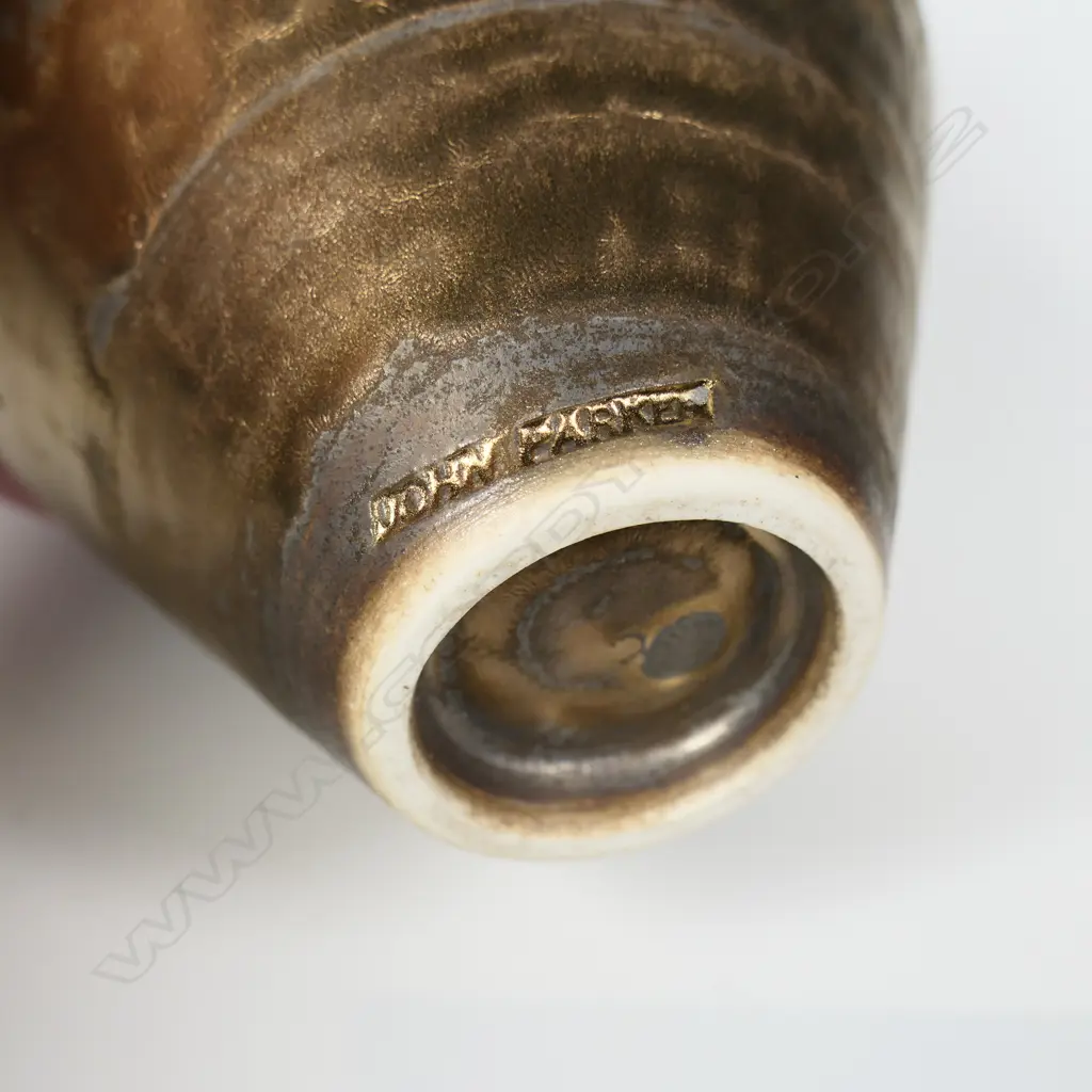 John Parker geometric vase, copper / gold lustre glaze. Potter's marks to base. H.180mm. Ex. Anneke Borren Collection. Image 1++