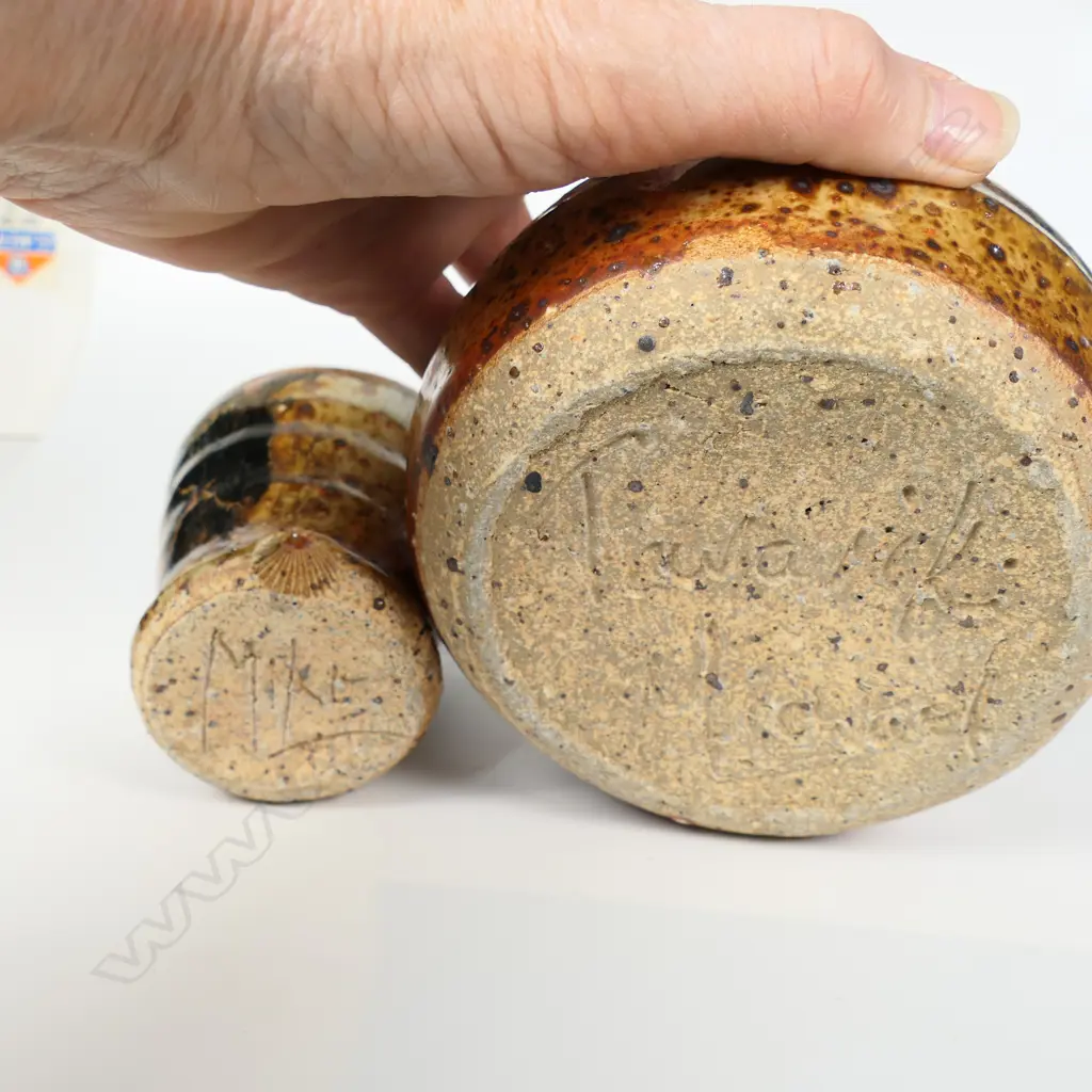 Michael O'Donnell flask and yunomi, shino glazed, one inscribed Tarariki. H.160mm. Ex. Anneke Borren Collection. Image 1++