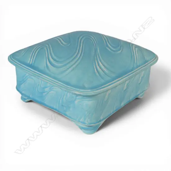 Merilyn Wiseman large and stunning square lidded box